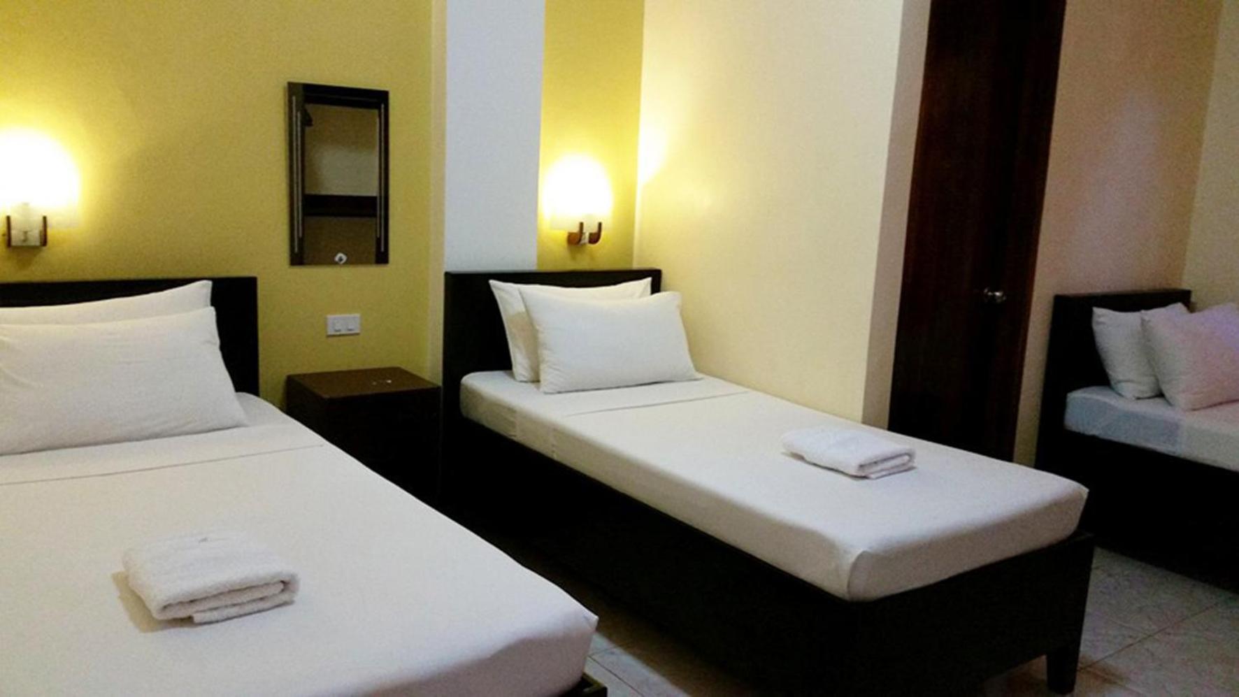 Coron Vista Lodge Room photo